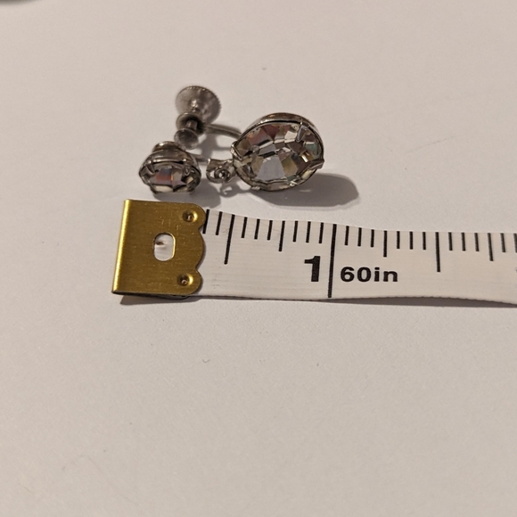Vintage Silver-toned Sparkling Rhinestone Screw-back Earrings. Circa 1950s - Picture 2 of 4